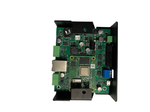 GE-EDGE: SOM (compute module) taşıyıcı kartı metal kutu içinde, Ethernet ve klemens girişleri
